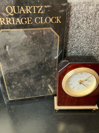 Reloj Radiant de sobremesa