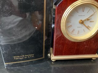 Reloj Radiant de sobremesa