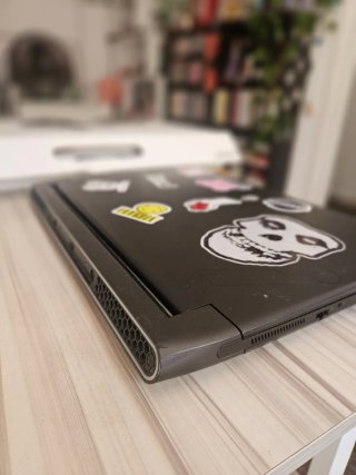 Alienware m17 R5 17,3 Ryzen 7 32GB RTX