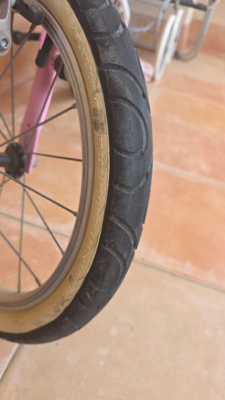 Bicicleta infantil niña rosa y blanca
