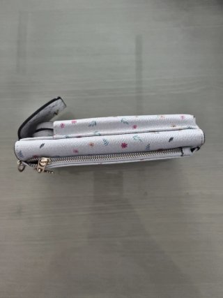 Cartera Porta móvil Parfois floral