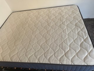 Cama con colchón 190x150