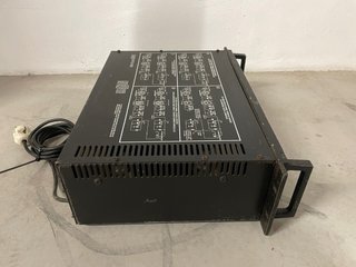 Amplificador Peavey CS-400 Stereo