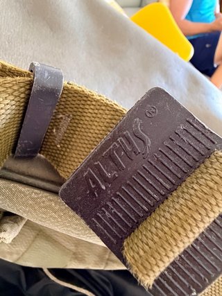 Mochila Altus Lona y piel Verde Militar Vintage.