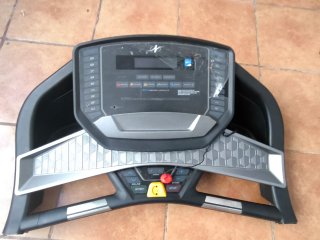 Consola de cinta de correr con pantalla