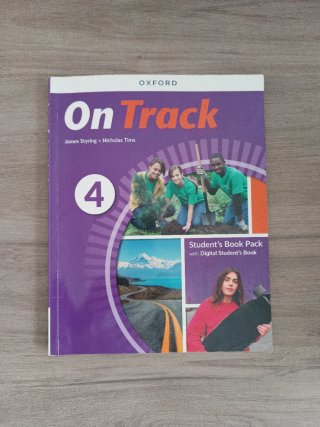 On Track 4 Student Book (Spain)