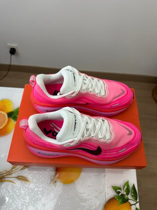 Nike Vomero 18 Plus NUEVAS