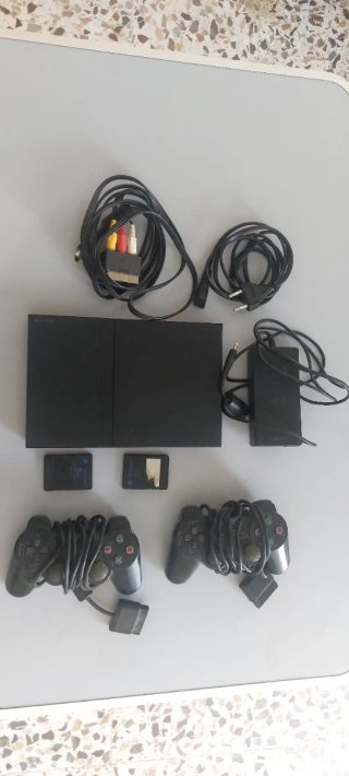 Consola Playstation 2 Negra + Accesorios