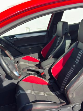 Volkswagen Golf edicion adidas