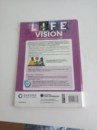 Life Vision Intermediate+ Students Book (Spain)