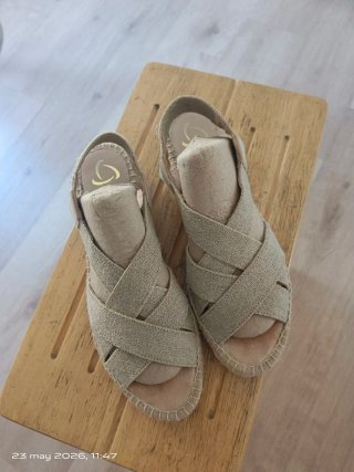 SANDALIAS DE TEJIDO  ELÁSTICO, muy cómodas