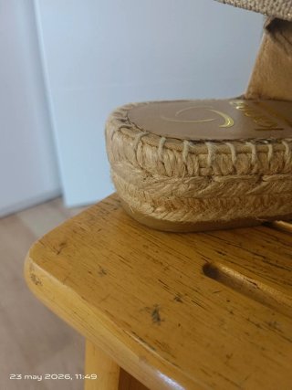 SANDALIAS DE TEJIDO  ELÁSTICO, muy cómodas