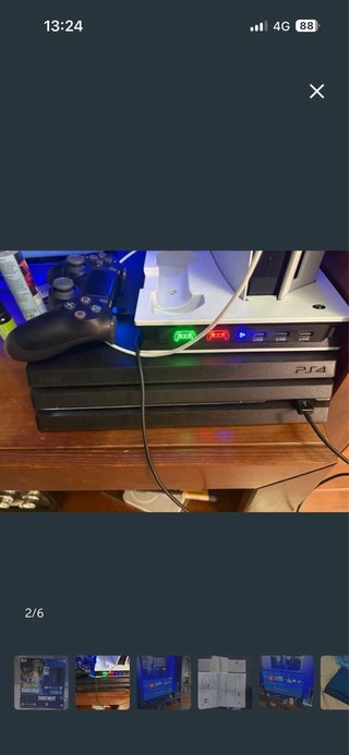 PS4 pro  Fortnite 1TB + 2 Mandos