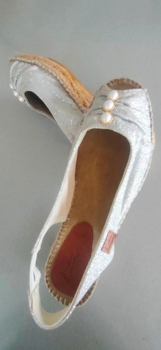 Sandalias cuña Montané plata