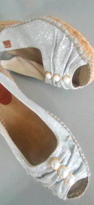 Sandalias cuña Montané plata