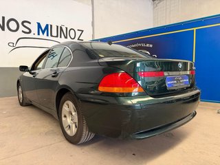 BMW 735i
