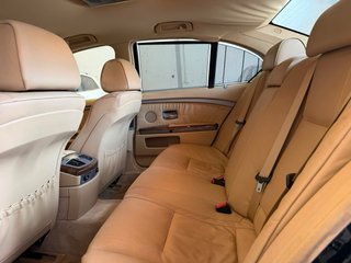 BMW 735i
