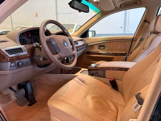 BMW 735i