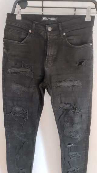 Pantalón vaquero Zara hombre negro talla 38