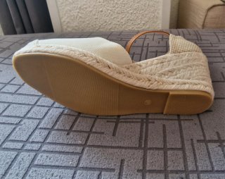 Sandalias cuña esparto hebilla mujer