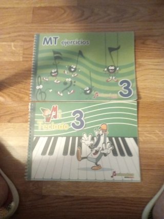 Libro de música MT Ejercicios y Mi Teclado