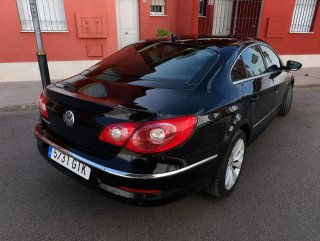 Volkswagen Passat CC 2011