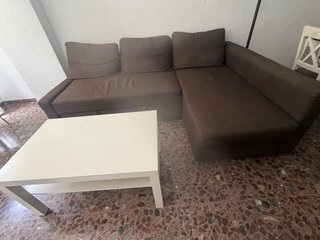 Mesa de comedor con 4 sillas