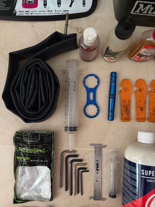 Kit Limpieza Reparación y Engrase Bicicleta