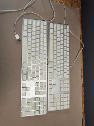 2 Teclados Apple Aluminio (1 sin ESC)