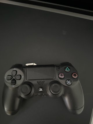 PS4 Pro 1tb + Controller + 4 Giochi