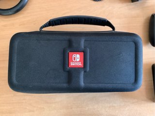 Nintendo Switch OLED + Accesorios