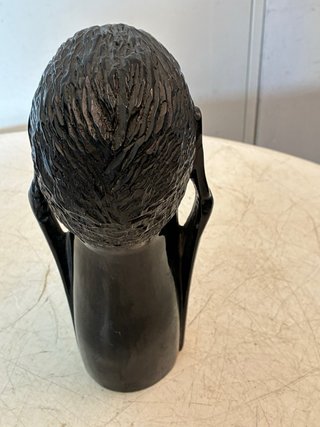 Figuras talladas de madera (2 unidades)