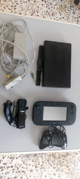 Nintendo Wii U Negra Completa