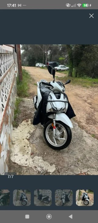 Honda SH 125  Scooter Blanca del 2018 con 35.000km