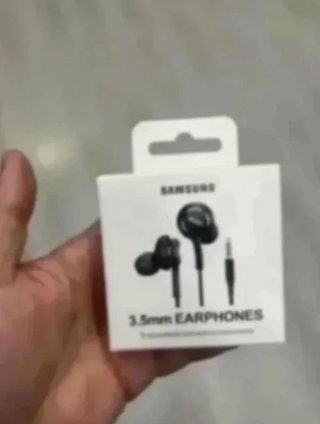Auriculares Samsung AKG 3,5mm (EO-IA500)