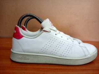 Zapatillas Adidas Blancas y Rojas