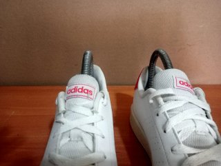 Zapatillas Adidas Blancas y Rojas