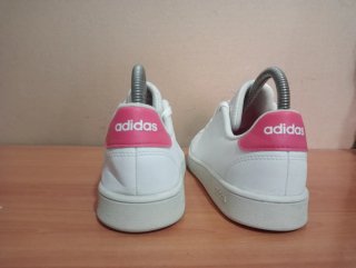 Zapatillas Adidas Blancas y Rojas