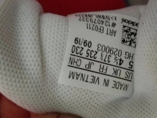 Zapatillas Adidas Blancas y Rojas