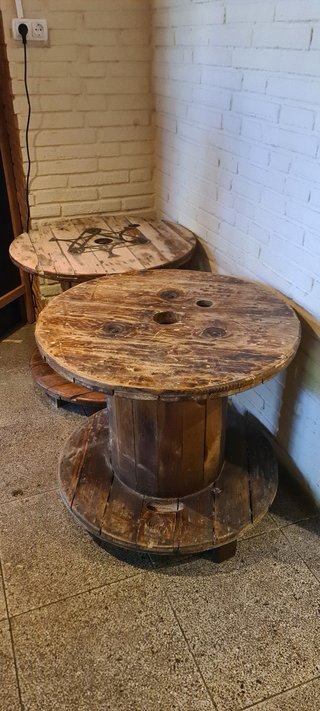 Mesa Bobina Madera y Metal