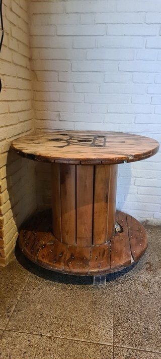 Mesa Bobina Madera y Metal