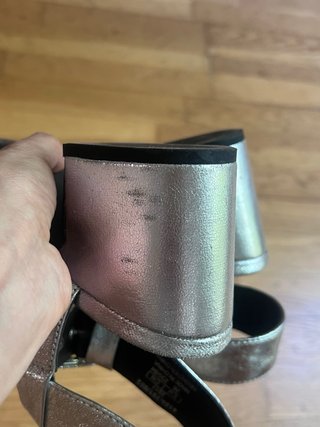 Sandalias Uterqüe plateadas tacón bloque