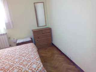 Se alquila piso en calle Miguel de Prado 75m²