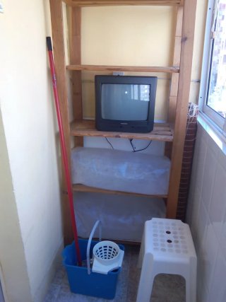 Se alquila piso en calle Miguel de Prado 75m²