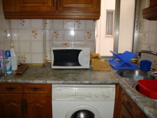 Se alquila piso en calle Miguel de Prado 75m²