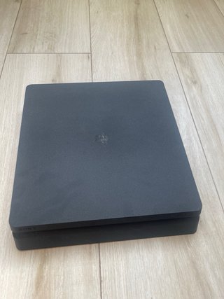 PS4 Slim 1TB Bundle Completo! + 2 Giochi + 2 Contr