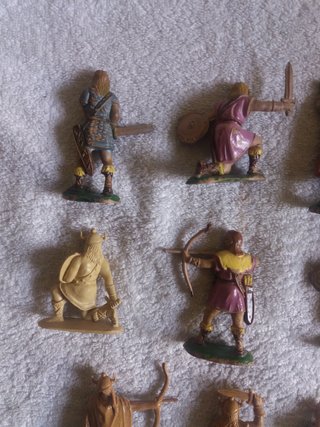 LOTE FIGURAS GOMA PLÁSTICO VIKINGOS JECSAN