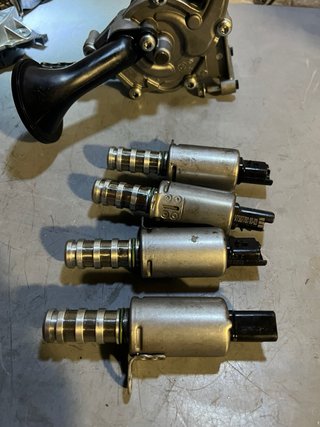 Una pieza Válvulas Solenoides Coche V7587760 80-0