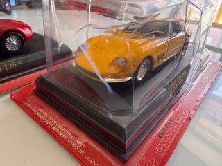 Lote 3 Ferrari 1:43