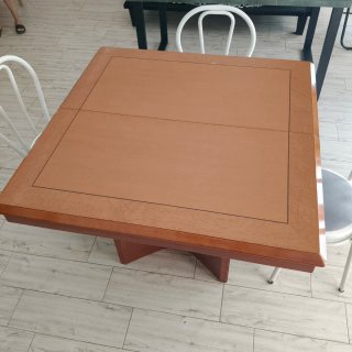 Mesa de comedor extensible y 3 sillas